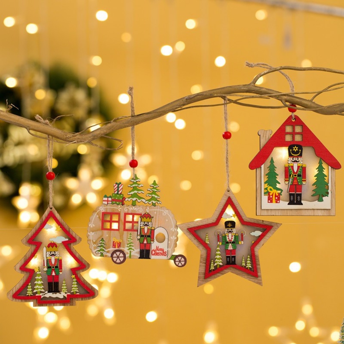 Ornament de Brad, Flippy, cu Lumini LED, din Lemn, Figurina Spargatorul de Nuci, Model Brad, Multicolor