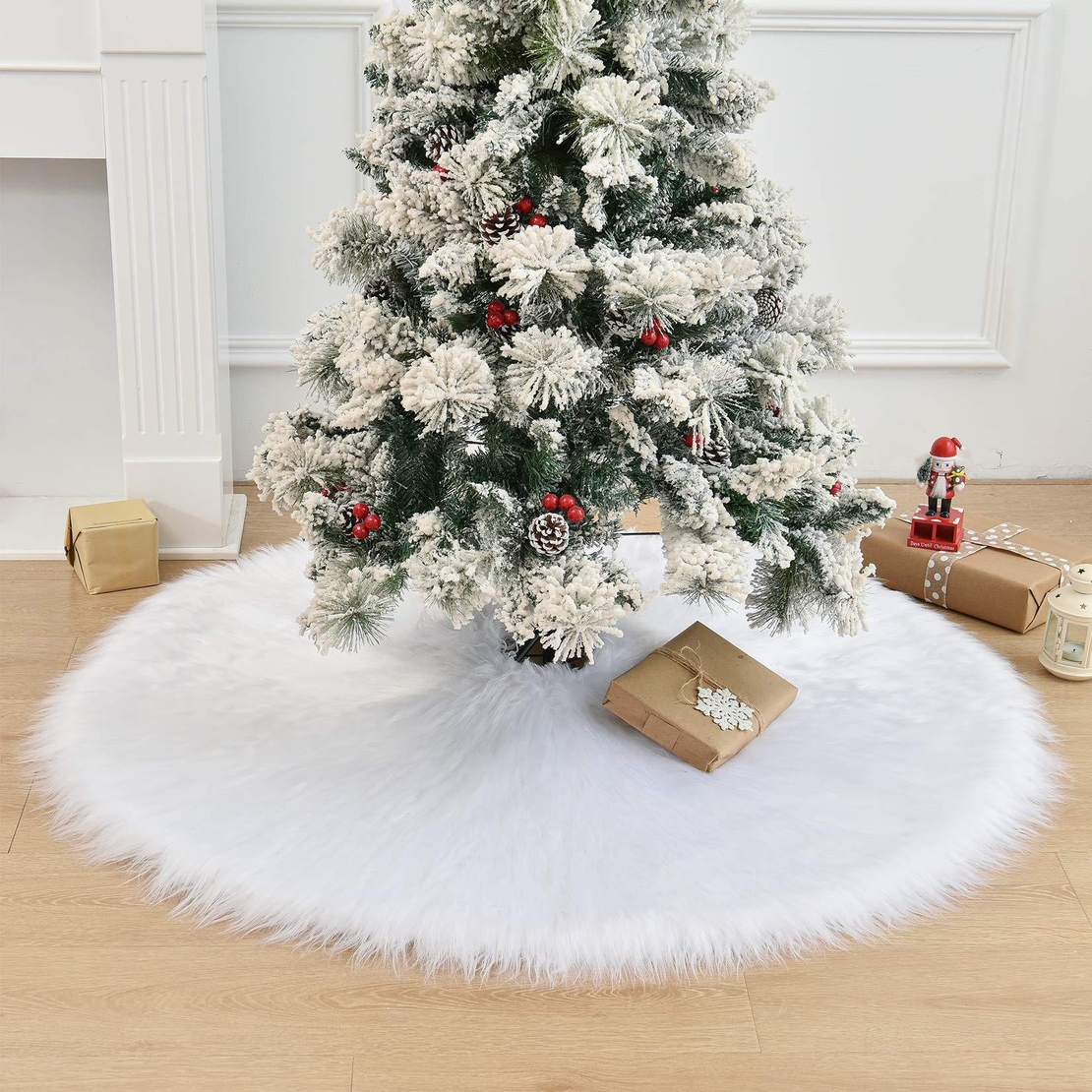 Covor pentru bradul de Craciun White Haipai, diametru 120 cm, blana cu o grosime 4 cm, alb