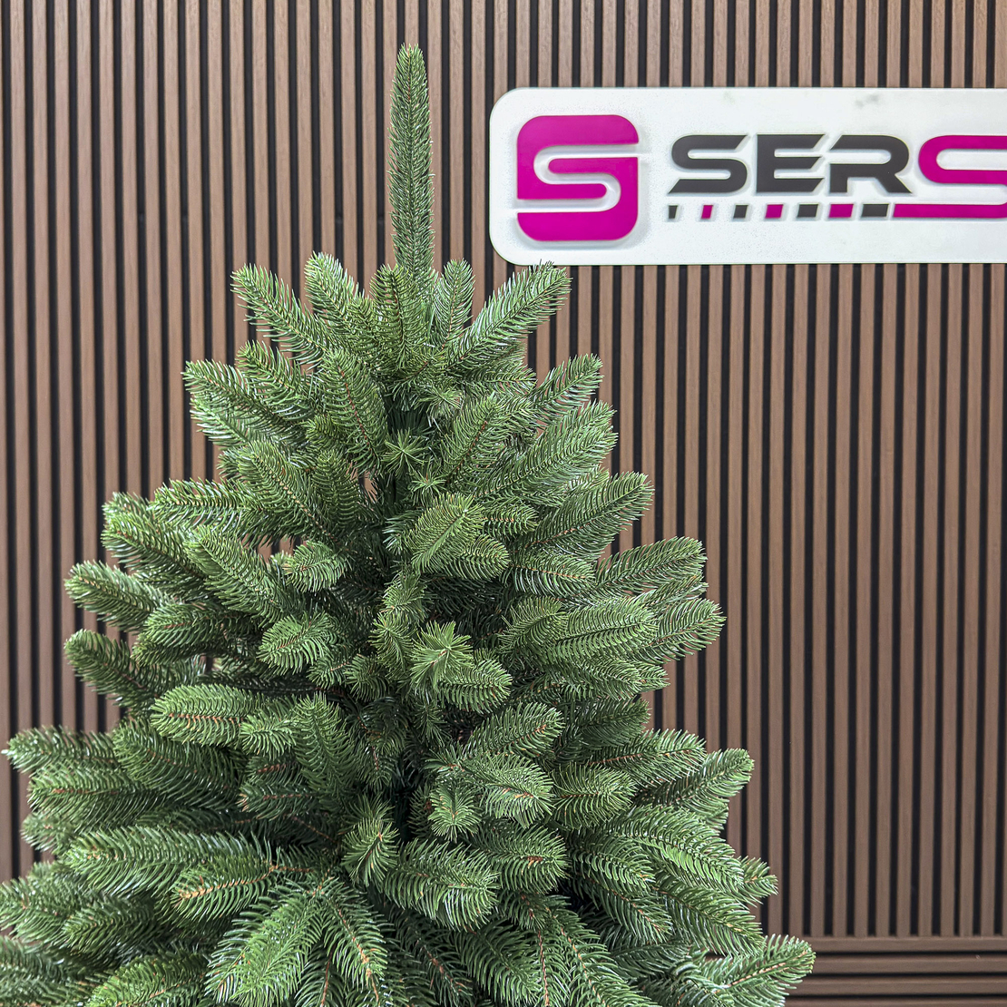 Brad artificial Christmas Deluxe by Sersimo, Laponia Select, integral 3D, 180cm