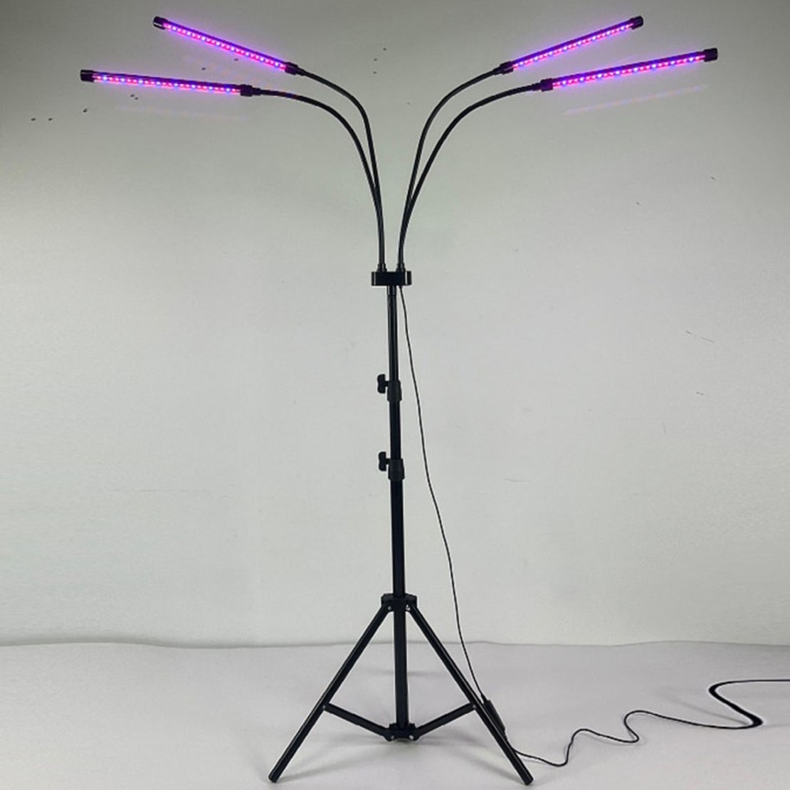 Lampa UV pentru cresterea plantelor, Flippy, 4 capete, putere 30W, 108 LED-uri Lampa cu lumina Ultra-Violet, Lampa cu Picior Ajustabil pana la 2 m, Lumina UV Mov