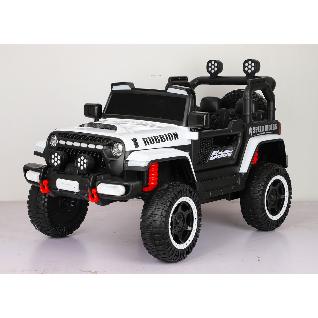 Masina Electrica pentru Copii, Flippy, Off-Road, Conectare Bluetooth, telecomanda, Tractiune Spate, Lumina Intermitenta, Baterie 12V 7Ah, 120 x 63 x 68cm, Alb