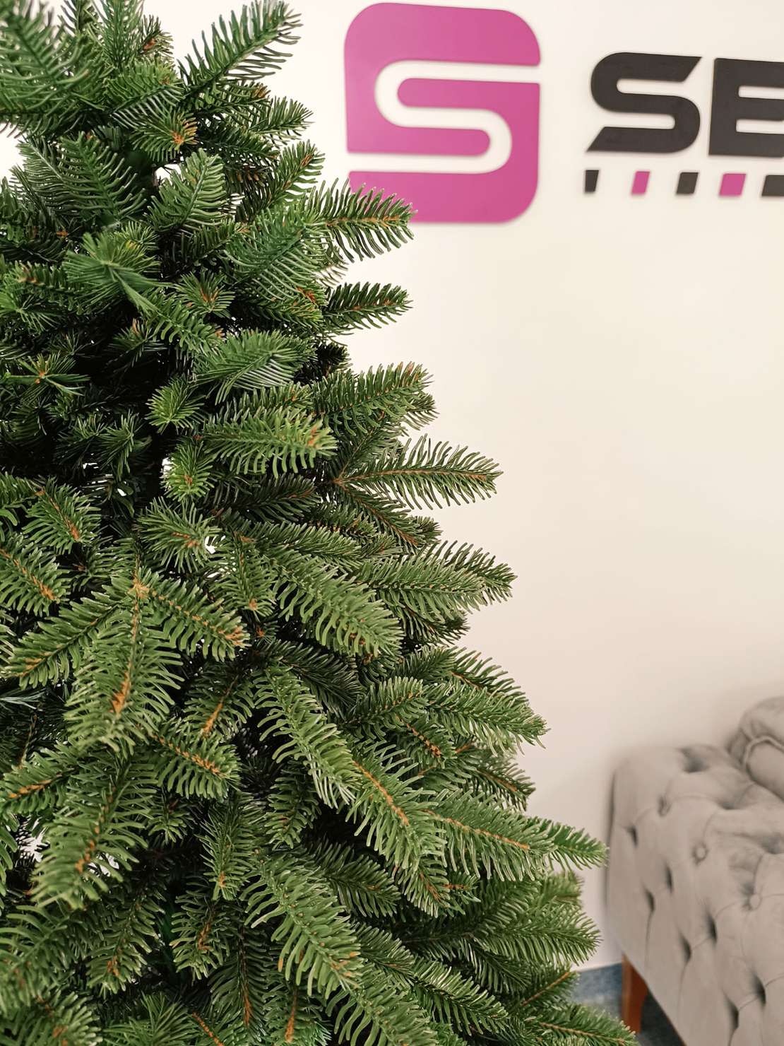 Brad artificial Christmas Deluxe by Sersimo, Canada verde, 3D, 180cm
