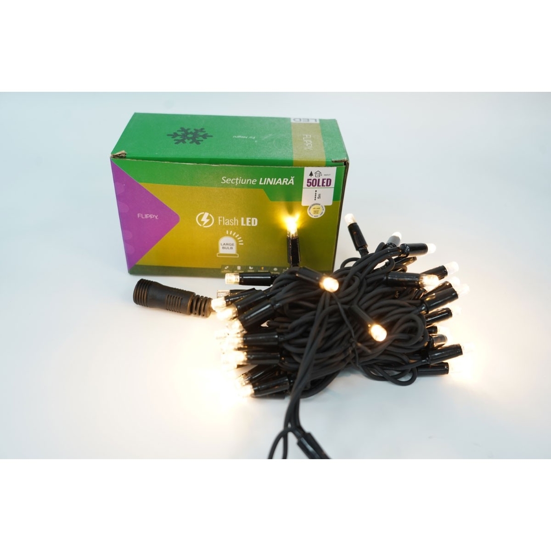 Instalatie Craciun Profesionala de Exterior IP65, 55 m, 550 Led-uri Mari ,Liniara, Alb cald, Interconectabila, Prelungitor 6.5 m inclus, Fir Negru, Vafy