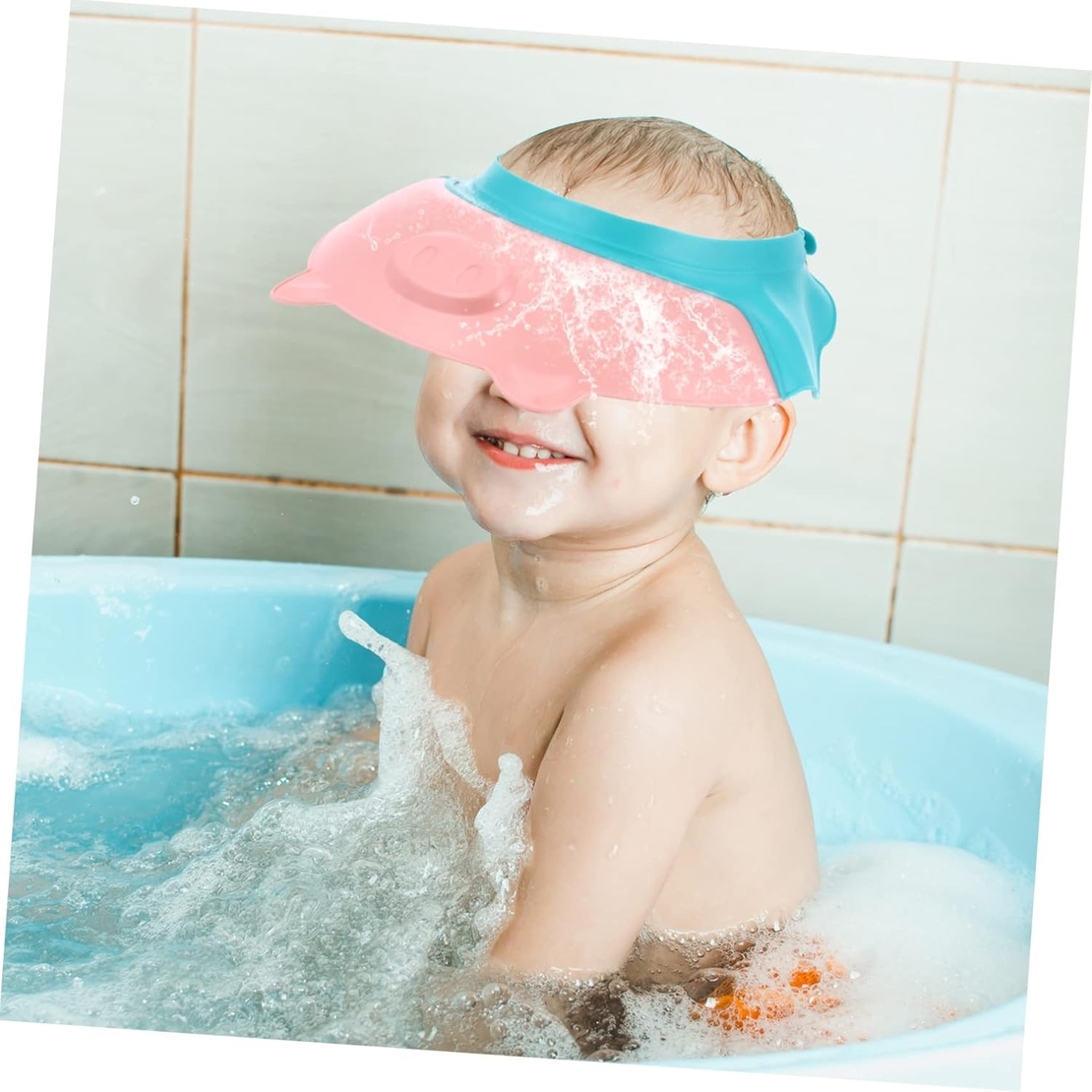 Viziera de Protectie Baie Pentru Copii, Fippy, Model Purcelus, Dimensiune ajustabila, Durabil, Usor de curatat, Impotriva Samponului, pentru Ochi si Urechi, TPE+PP, 23x23 cm, Roz