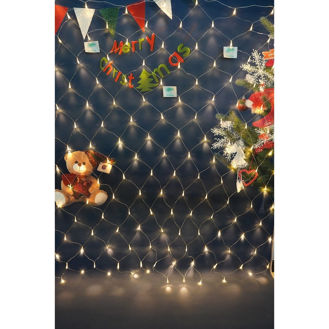 Sectiune Instalatie de Craciun Vafy, Tip Plasa, 120 LED-uri, 1.5 x 1.5 m, 8 jocuri de lumini, Interconectabila, Fir transparent, Alb cald