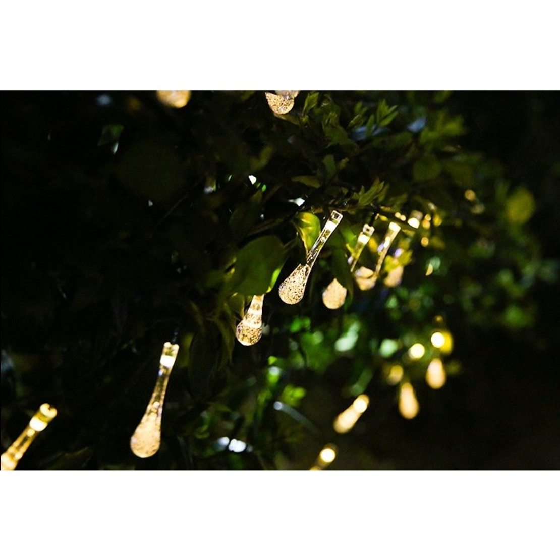 Instalatie Craciun, Tip Picaturi, 30 Led-uri, 6.5 metri, Alb cald, Energie solara, Senzor de lumina, Vafy