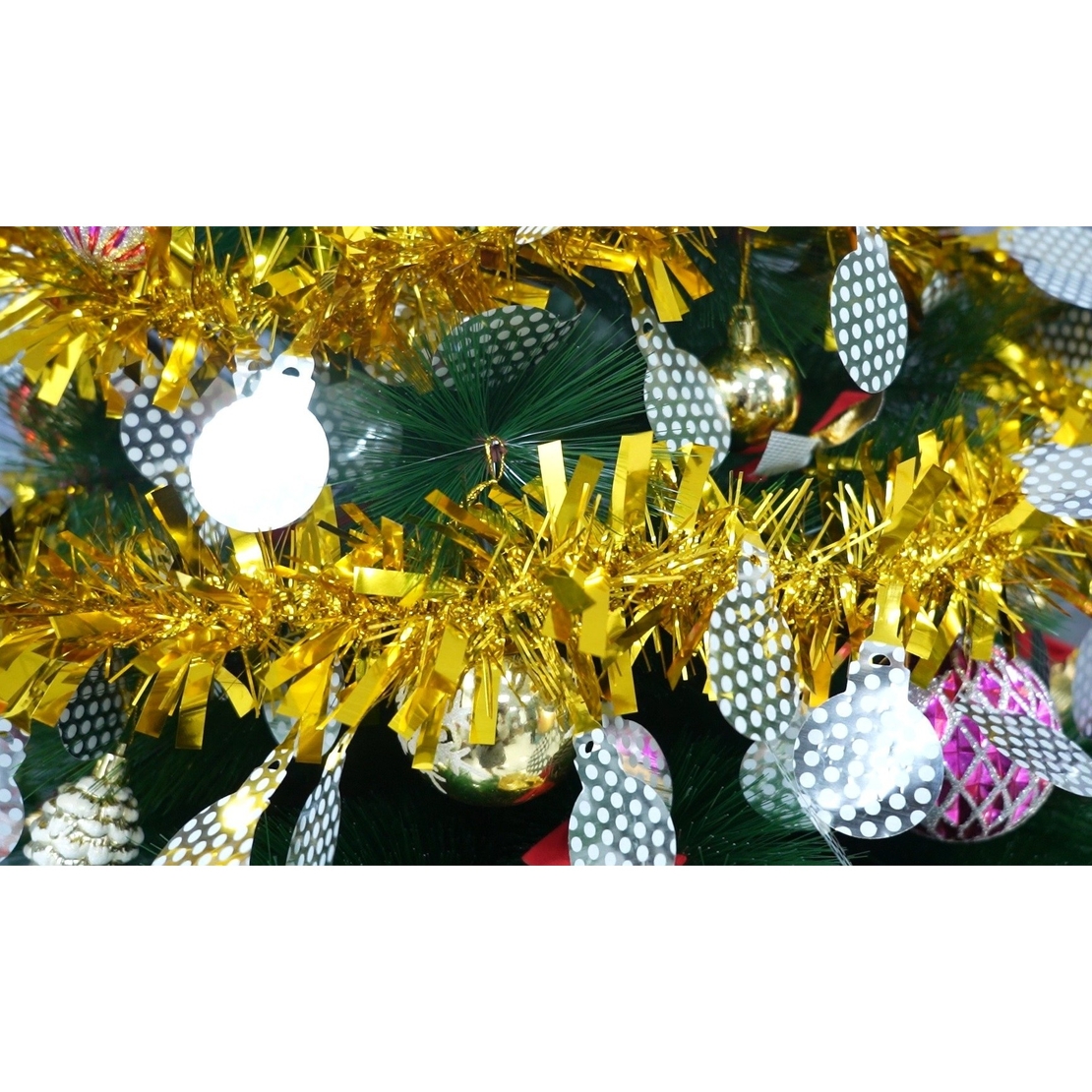 Beteala Craciun, Flippy, auriu, marimea: 2 m x 11 cm x 9 cm material:folie PVC, interior/exterior