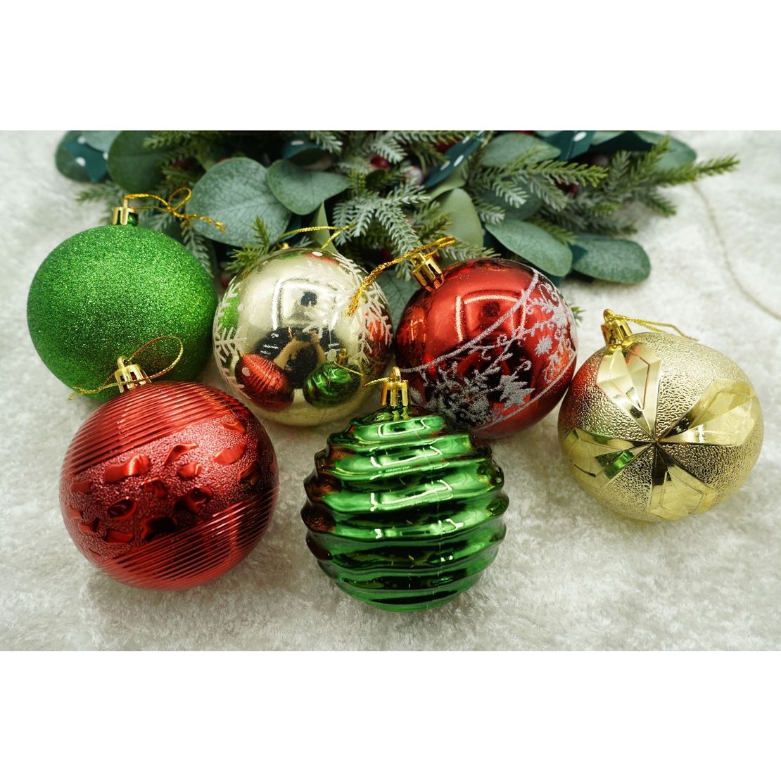 Set de 24 ornamente de brad, Flippy, de tip Glob, Multicolor, cu ø de 8 cm, din plastic, cu finisaj sclipitor , cutie 19 cm lungime x 42 cm inaltime x 19 cm adancime