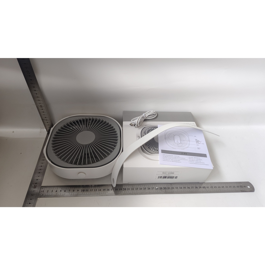 Mini ventilator pentru birou cu usb, Vafy, rotire 360 grade, 3 viteze, 1500 mA, 13.5 x 12,8, Alb