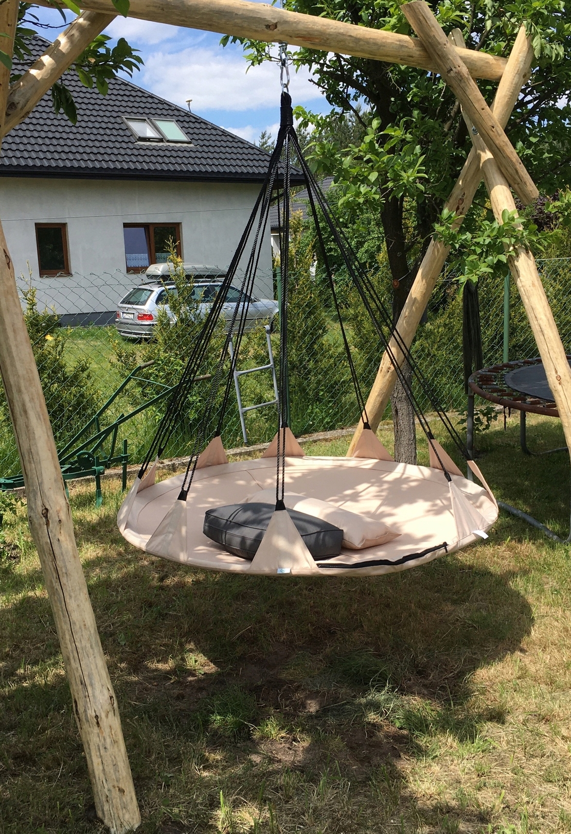 Leagan de gradina XXL Sersimo, suspendat tip pat, 150cm, bej