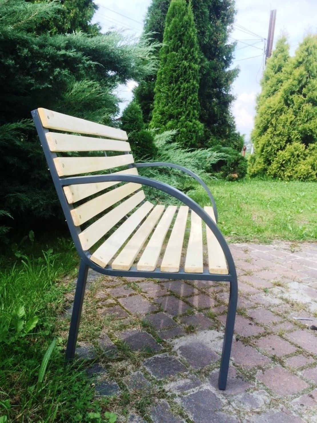 Banca de gradina din lemn, cadru din otel cu spatar, 120x60x80 cm, maro natur