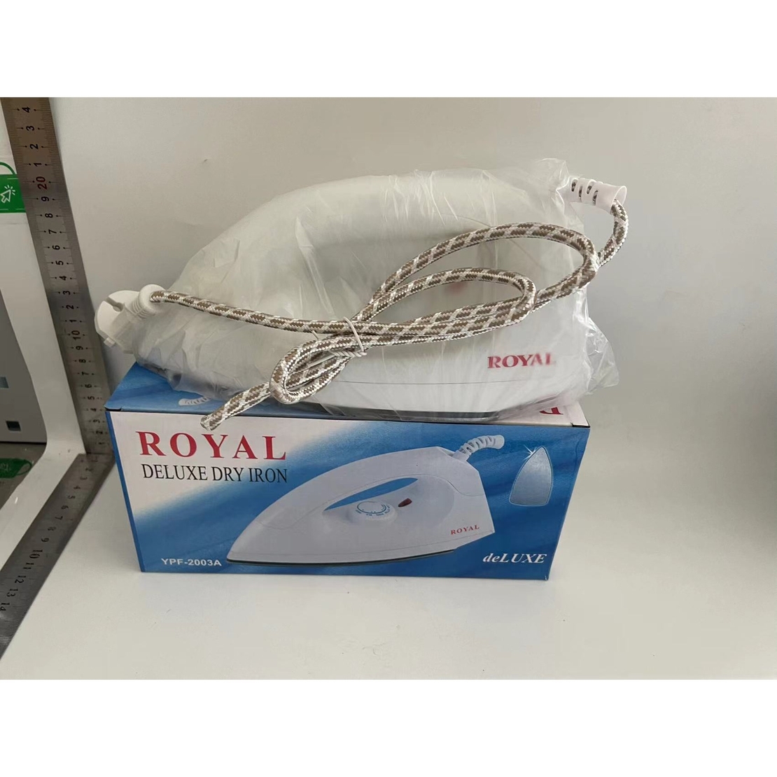 Fier de Calcat Royal, Flippy, 1000W, Fier de Calcat pentru Calatorii, Talpa Ceramica, 24.5x10.5x11.7 cm, Alb