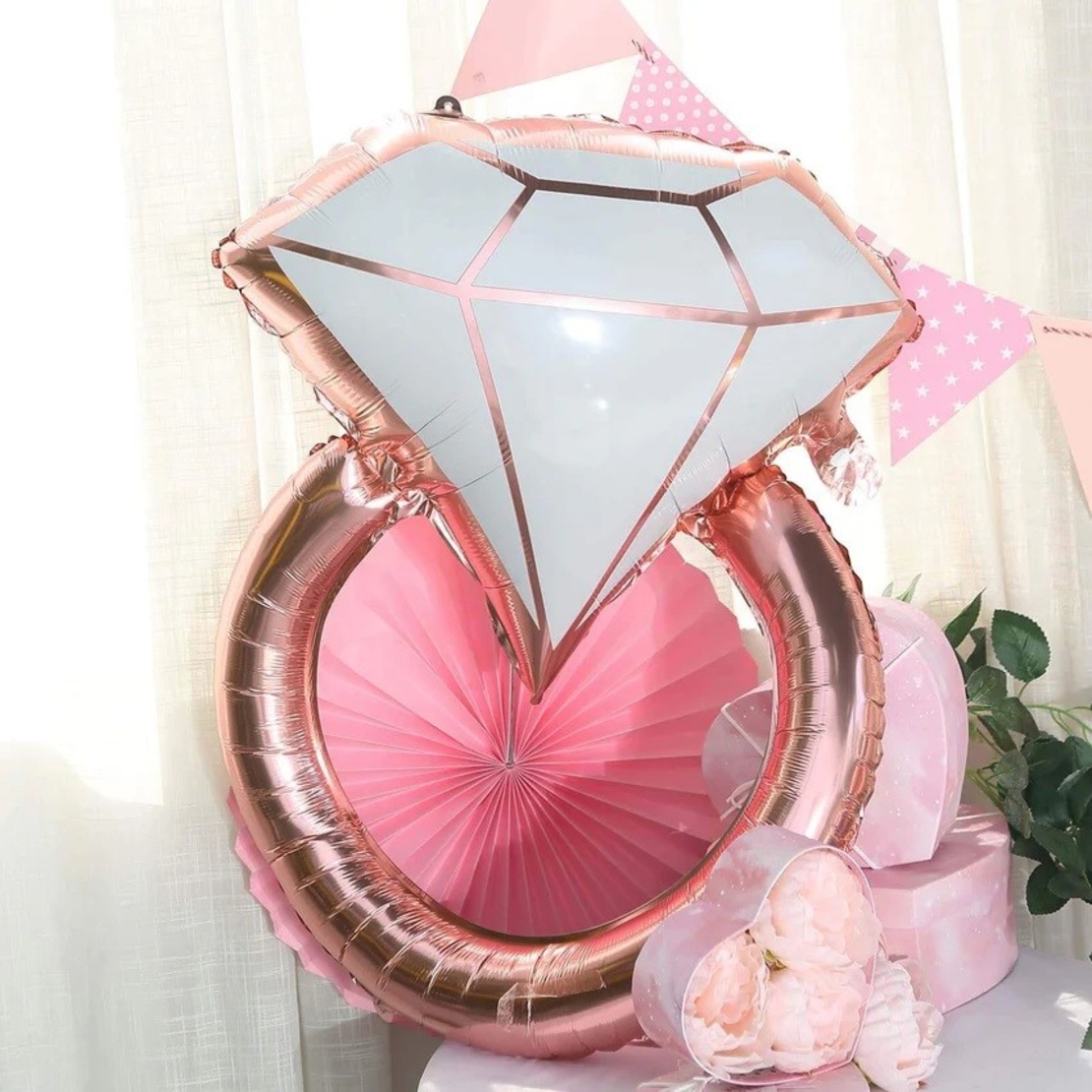 Balon din Folie Metalizata, Flippy, Figurina Inel de Logodna, Model Diamant, Tema Nunta, 60 cm, Ambalaj Individual, Pai Inclus, Umflare cu Aer sau