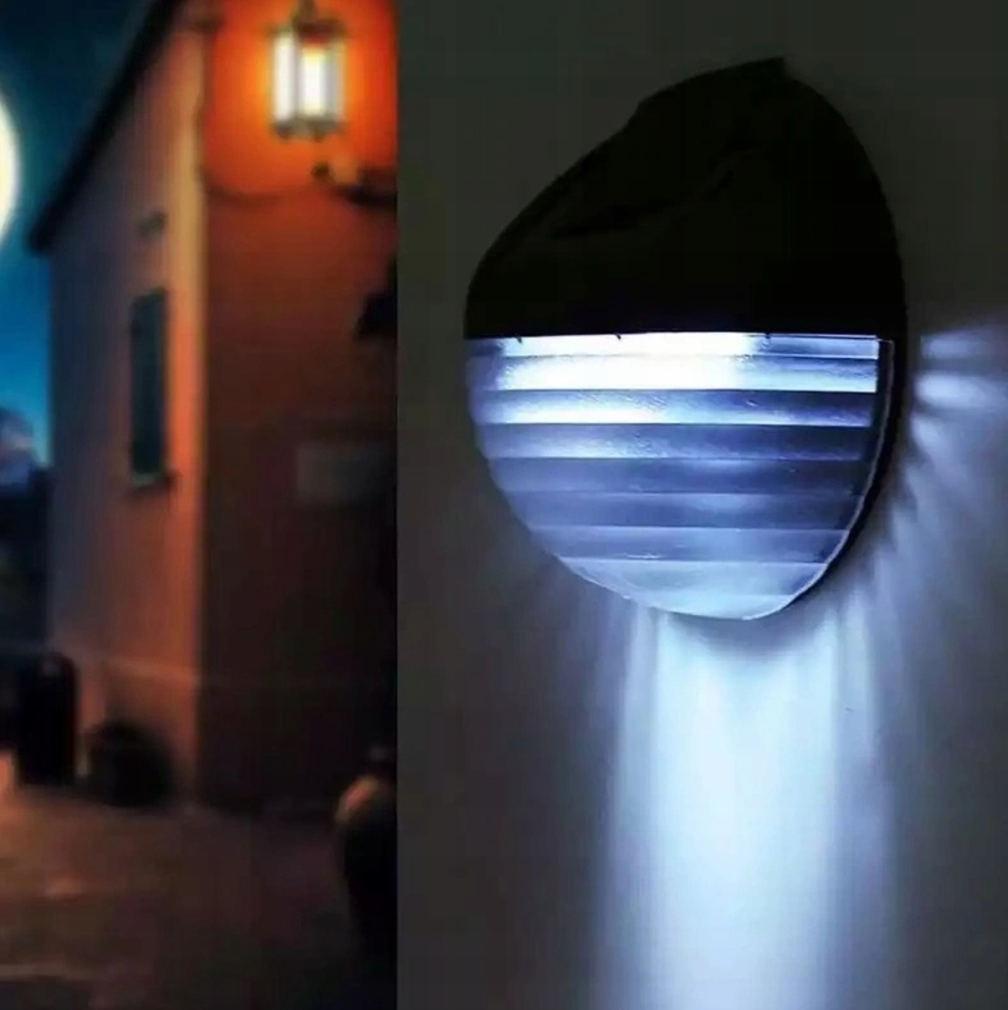 Lampa solara LED de perete, IP44 pentru exterior, autonomie 12 ore, neagra