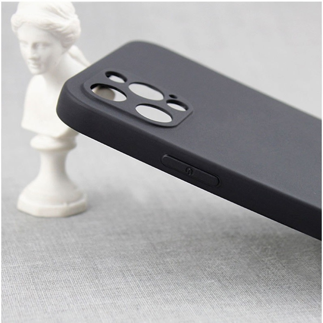 Husa pentru Samsung Galaxy S22 Plus, Vafy, Liquid Silicone, cu Microfibra pe interior, Protectie Antisoc, Negru
