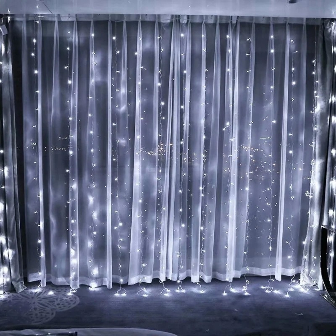 Instalatie Craciun, Tip Perdea, IP44, 10 m x 2 m, 1200 LED-uri, Alb rece, 8 jocuri de lumini, Transformator cu telecomanda, Interconectabila, Prelungitor 3 m inclus, Fir transparent, Interior/ Exterior, Vafy