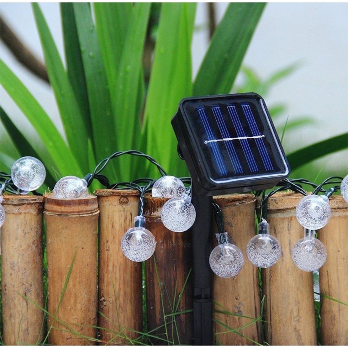 Instalatie Craciun, Tip Globuri de cristal, 200 Led-uri, 22 metri, Alb rece, Energie solara, Senzor de lumina, Vafy