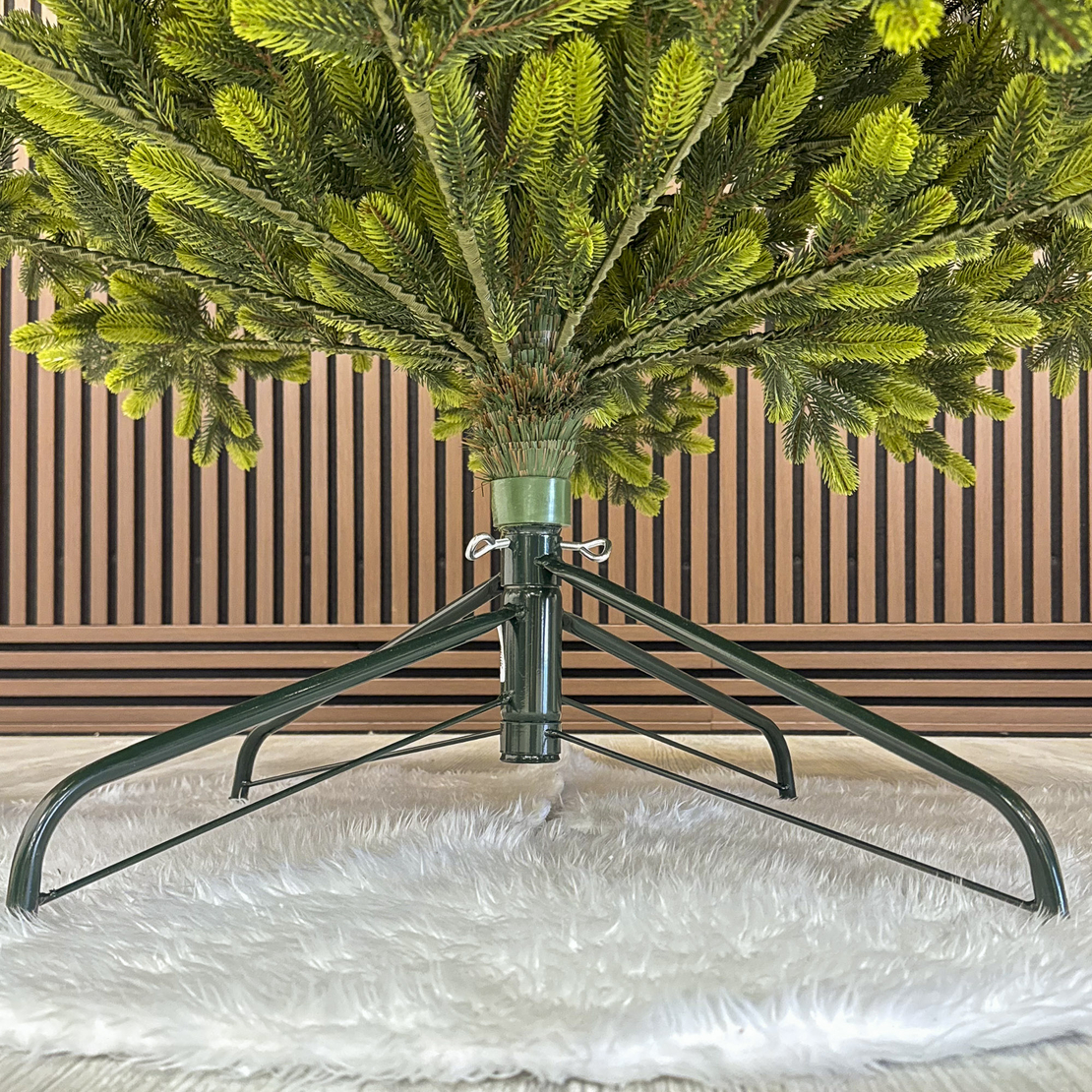 Brad artificial Christmas Deluxe by Sersimo, Polar Spring Select, integral 3D, 230 cm