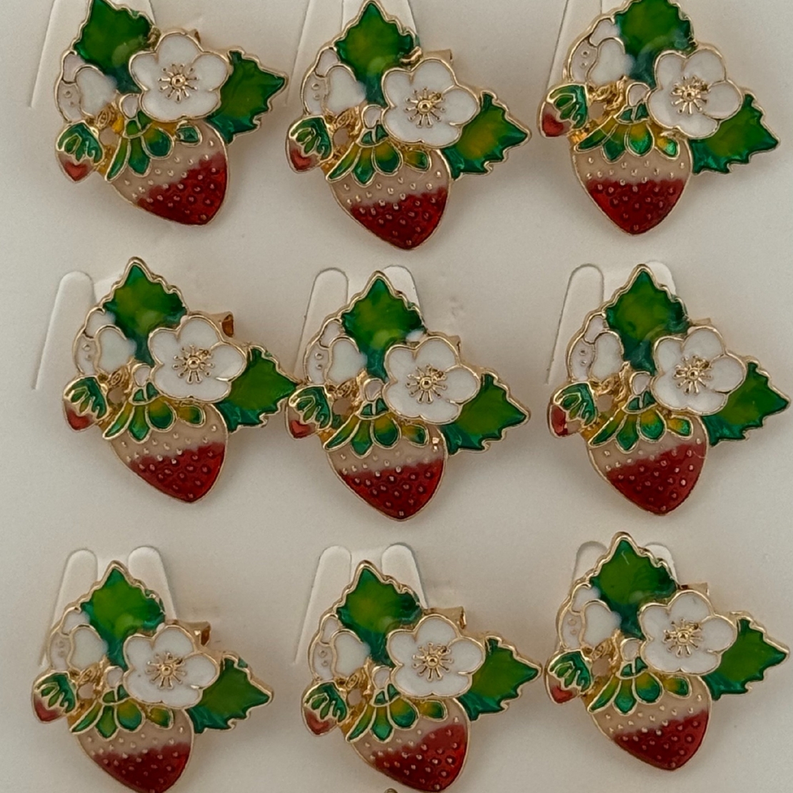 Set 12 Brose Martisor Primavara, Jolie, Model Capsuna Inflorita