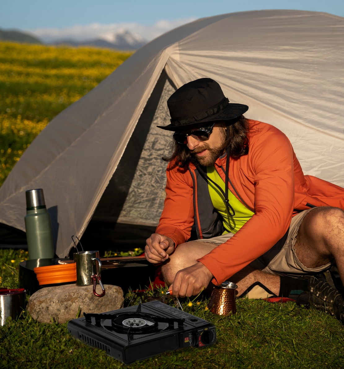 Aragaz portabil camping sau rulote, pentru cartuse cu gaz, 2500W, 34x26x9cm