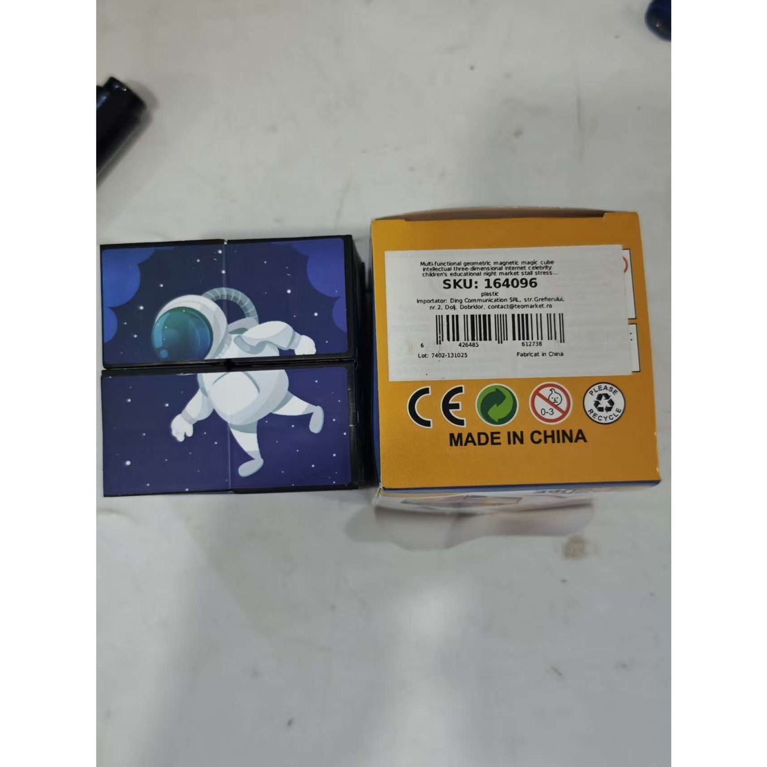 Jucarie Interactiva, Flippy, 3D Cub Rubik, Diferite Forme, Anti-stress, Tema Spatiu Cosmic, Multicolor