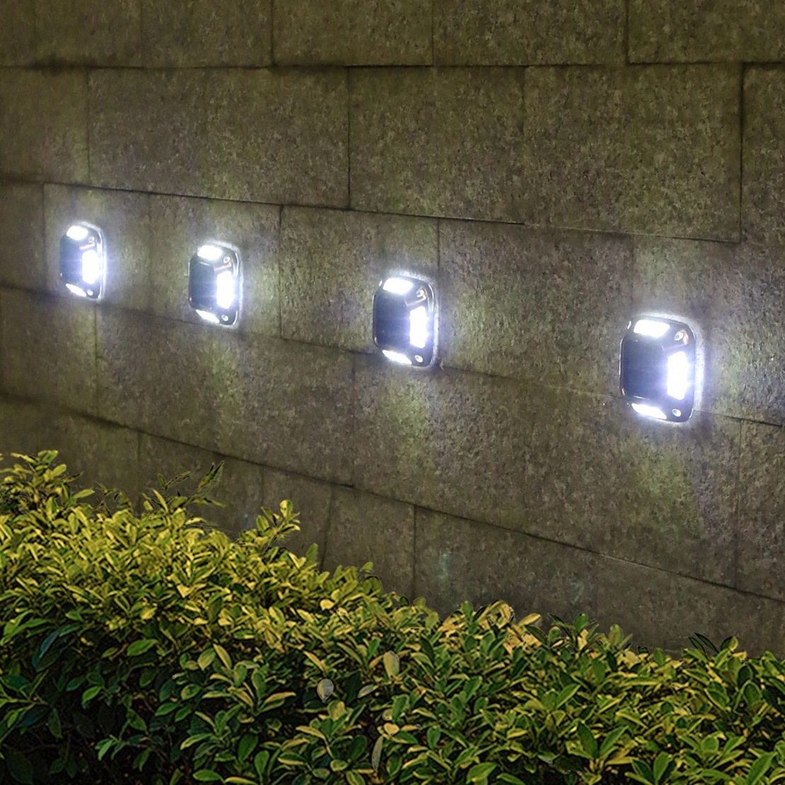 Lampa solara LED pentru gradina, Flippy, Set 4 Bucati, 8 LED-uri, Prindere de Perete / Impamantare, IP65, forma patrat, ABS si Policarbonat, 9 x 9 cm, baterie 1.2V, 600 mah, Alb Rece, Gri