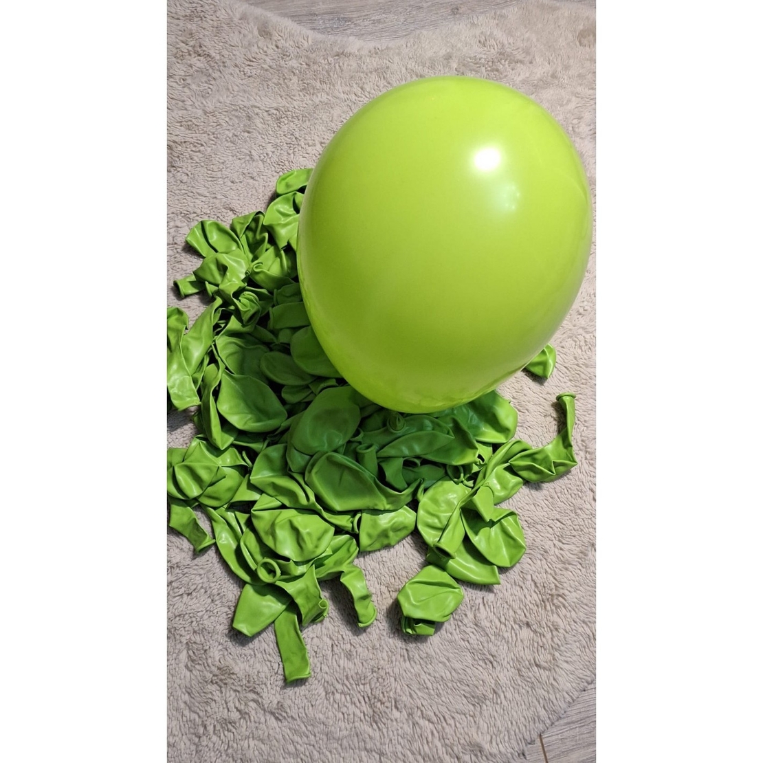 Set 12 Baloane, Flippy, din Latex Standard, 13 cm, Verde Lime