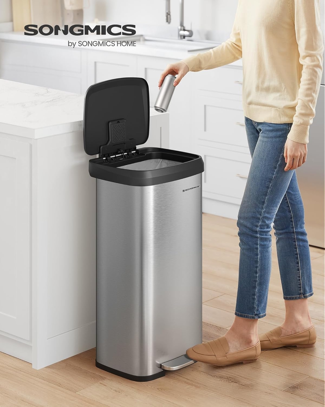 SONGMICS Cos de gunoi din inox, 68 L cu pedala, capac soft close, filtru de carbon pentru neutralizarea mirosurilor, argintiu