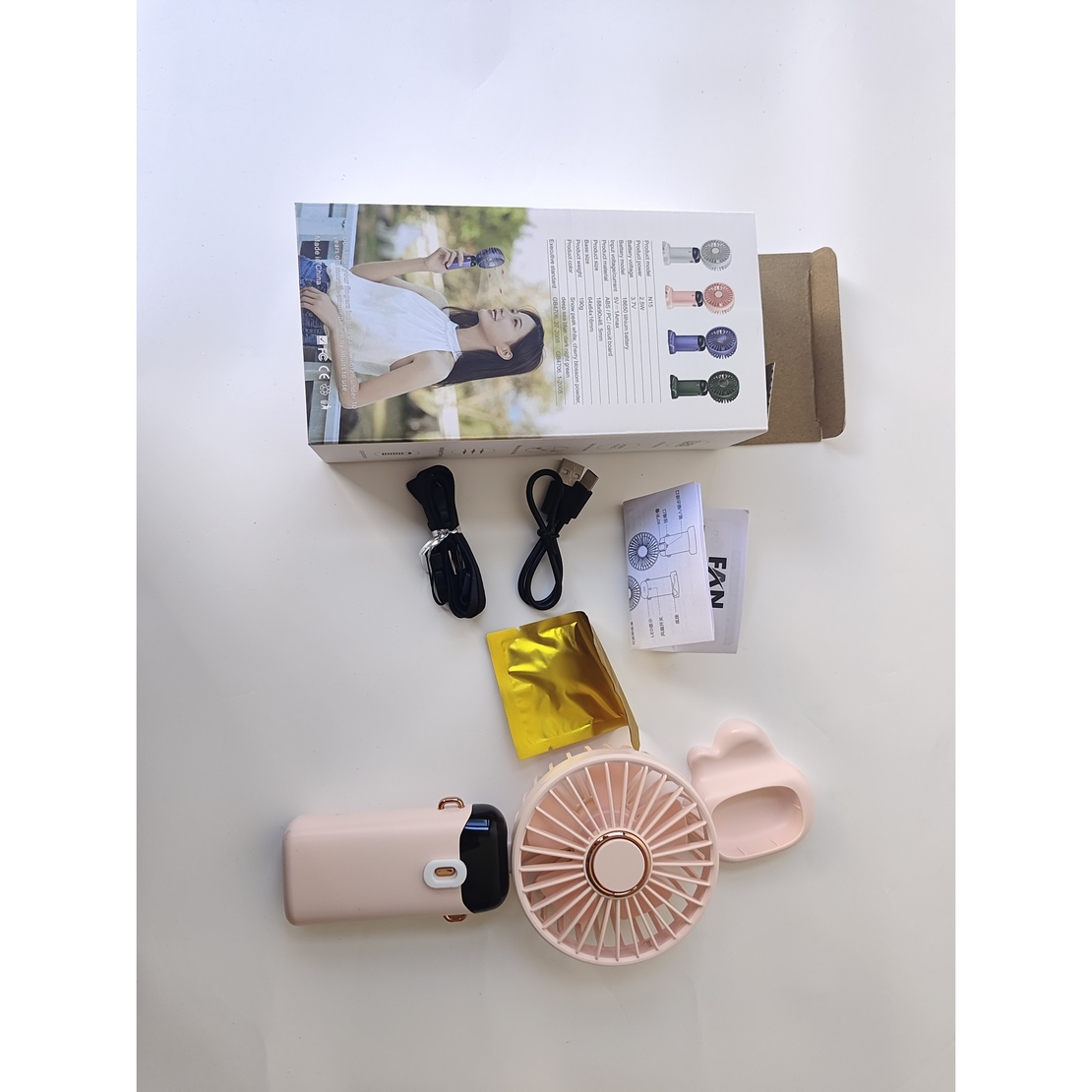 Ventilator Ultra Portabil cu Aromaterapie, Vafy, 3 in 1, de Mana, de Birou, de Gat, 5 Trepte de Viteza, Incarcare USB, Autonomie 12h, Pliabil, cu Ecran LCD, Roz