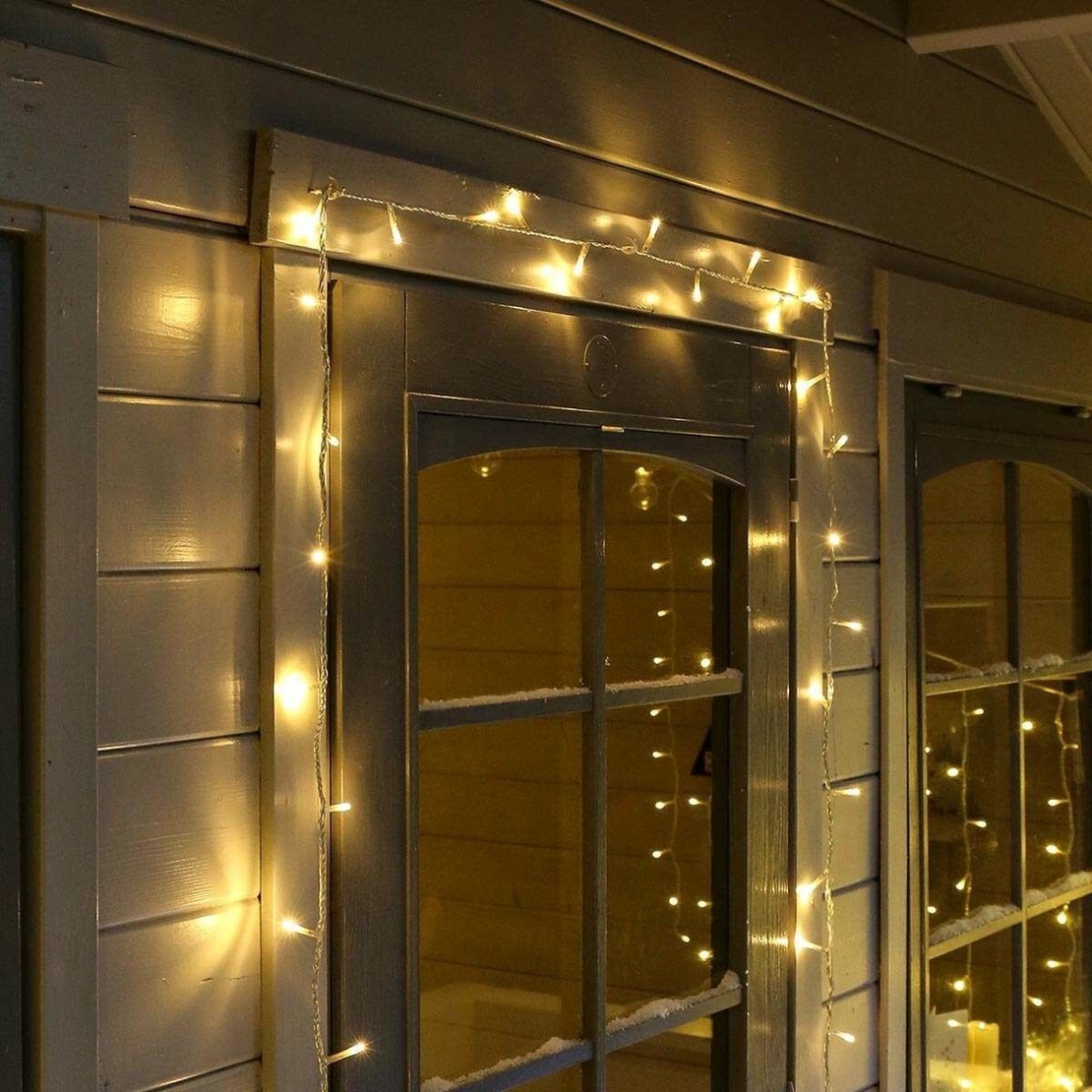 Instalatie Craciun, 30 m, 300 Led-uri ,Liniara, Alb cald, 8 jocuri de lumini, Transformator, Interconectabila, Prelungitor 3 m inclus, Fir Transparent, Vafy