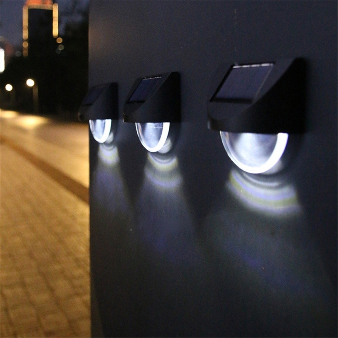 Aplica Solara LED pentru Gradina, Flippy, Set 4 Bucati, ABS/Policarbonat, Rezistent la Apa IP65, 1 LED, pentru gradina, casa, balcon, terasa, 1.2V, 600mah, 8.8 x 8.5 cm, Lumina Alb Rece, Negru