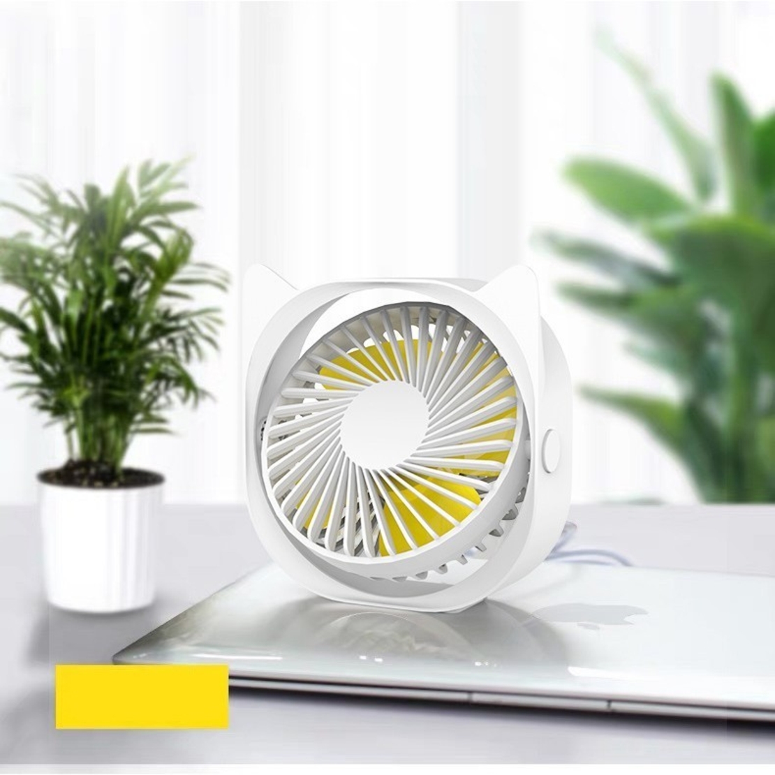 Mini ventilator pentru birou cu usb, Vafy, rotire 360 grade, 3 viteze, 13.5 x 12,8 cm, Alb