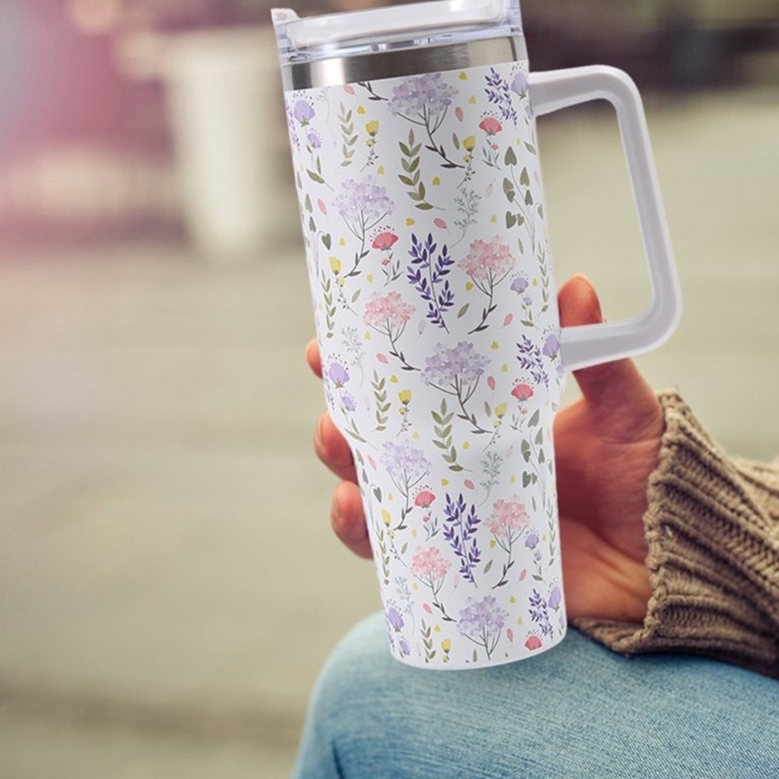 Cana Termos din Plastic, Flippy, pentru Bauturi Calde si Reci, cu Maner, Imprimeu Floral, Alb, 10x7.6x27.5 cm