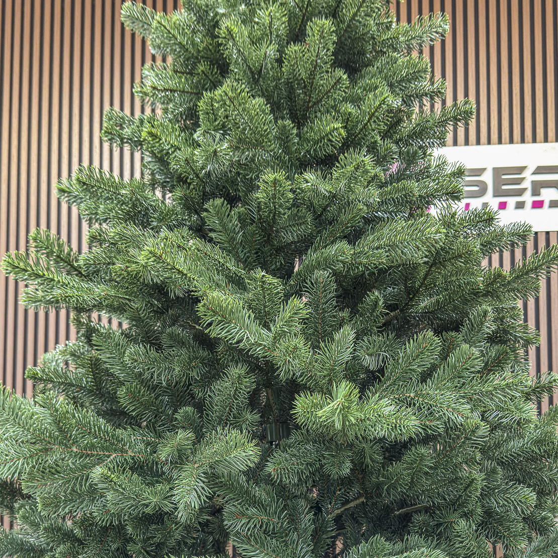 Brad artificial Christmas Deluxe by Sersimo, Kovalivka Select, integral 3D, 180cm