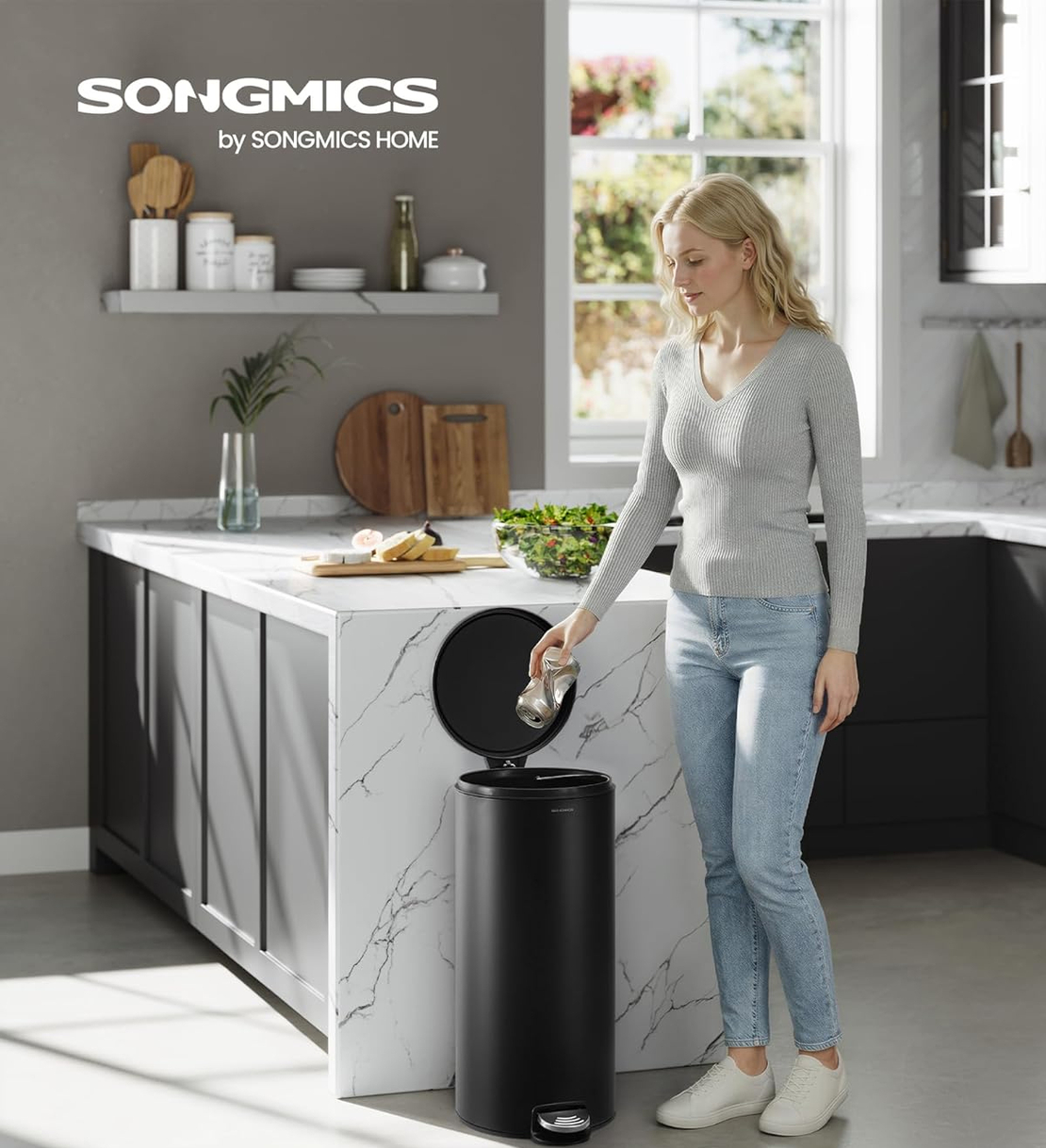 SONGMICS Cos de gunoi cu pedala, capac soft-close, galeata detasabila, otel, 30L, saci menajeri inclusi, negru