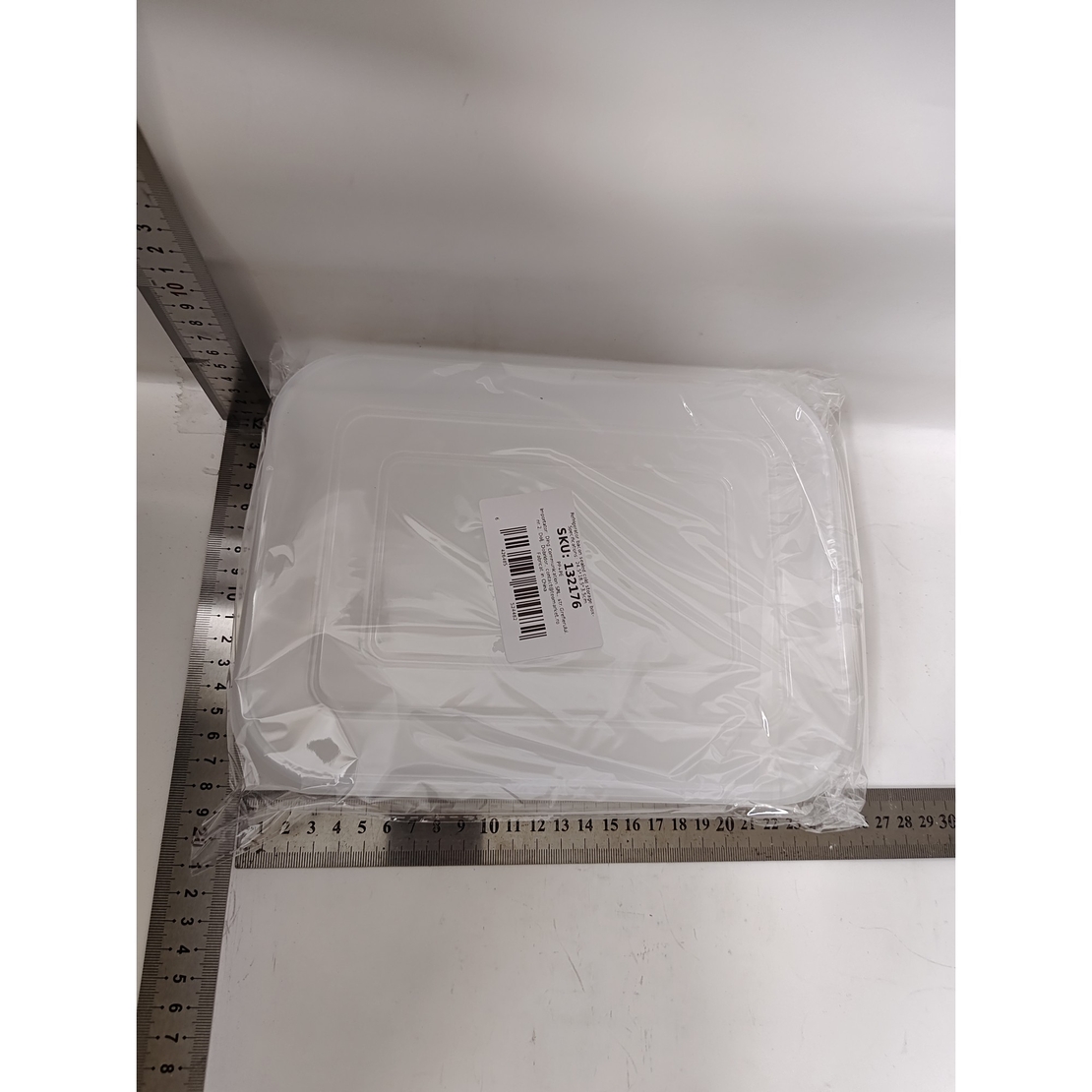 Cutie de depozitare de uz casnic, Flippy, Caserola pentru Frigider, Rezistenta la umiditate, Rezervor Sigilat pentru Depozitare Alimentara, 24.5 x 18.5 x 3.5cm, Alb Transparent