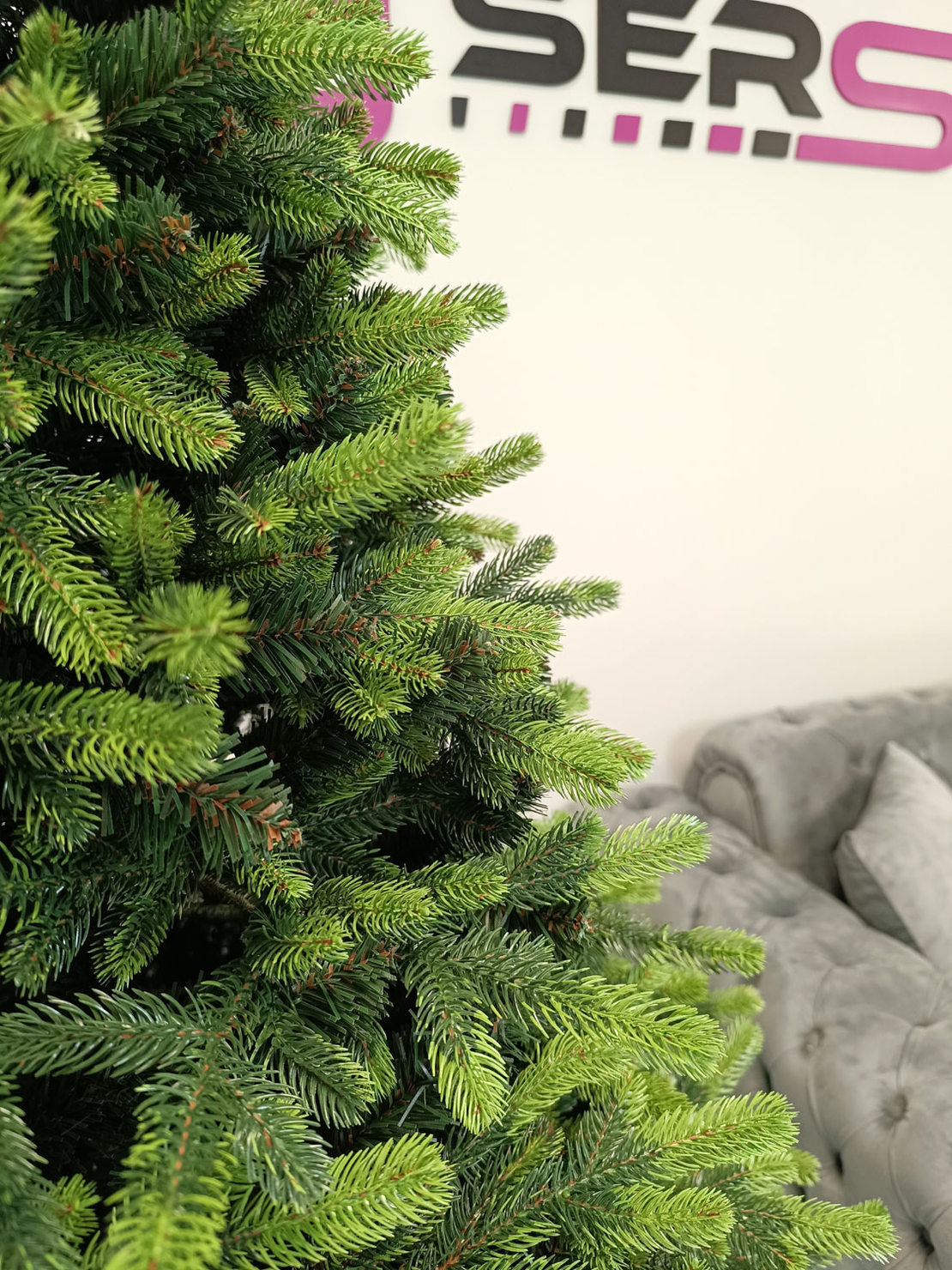 Brad artificial Christmas Deluxe by Sersimo, Carpati cu varfuri verzi, 2D+3D, 250cm