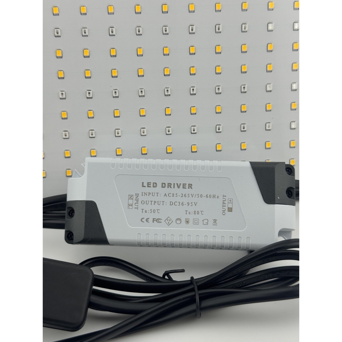 Lampa Crestere Plante, Vafy, Model Keel Edge, 500 LED, 85-265 V, 45 W, Spectru Alb Cald, Rosu si Albastru, 30 x 30 cm, Negru