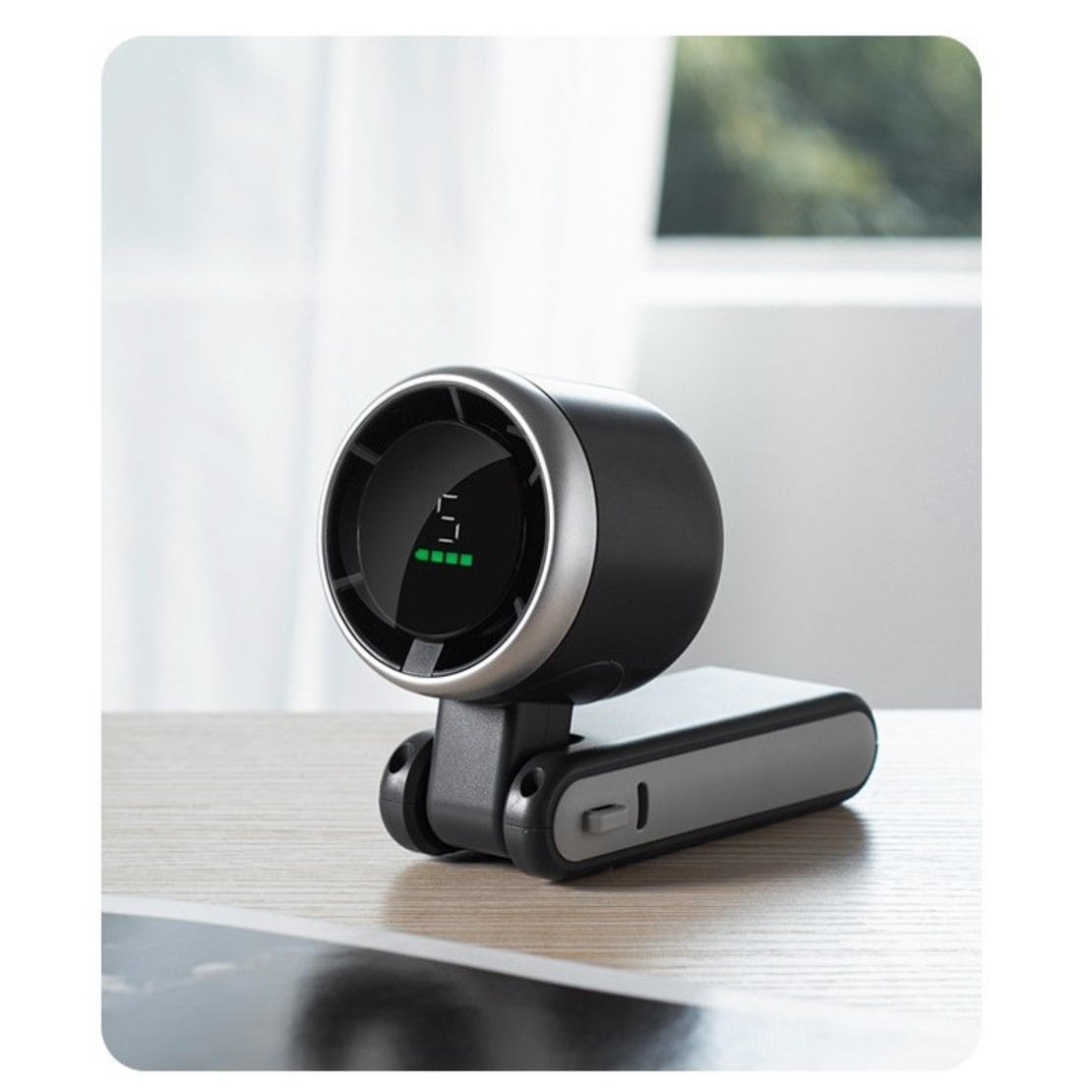 Mini Ventilator Portabil, Vafy, 5 Trepte de Viteza, Afisaj Digital, Incarcare USB, 5V, 2A, 5.95 x 5.2 x 17.2 cm, Negru