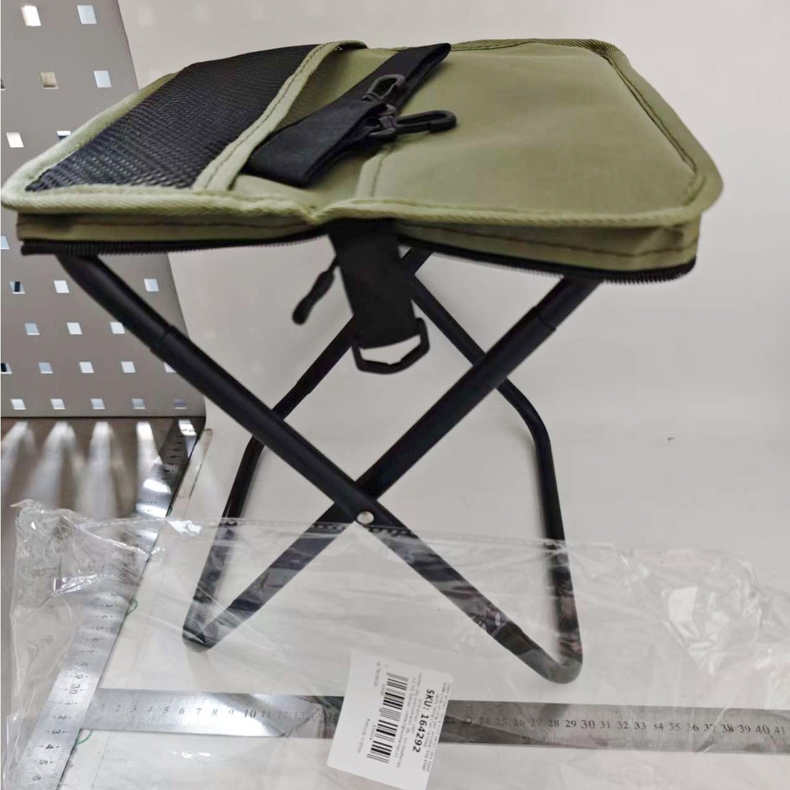 Scaun Taburet Pliabil pentru Camping, Vafy, pentru Adulti, Scaun Portabil, Pescuit, din Panza Oxford si Cadru Metalic, Mare 31 x 29 x 25 cm, Verde