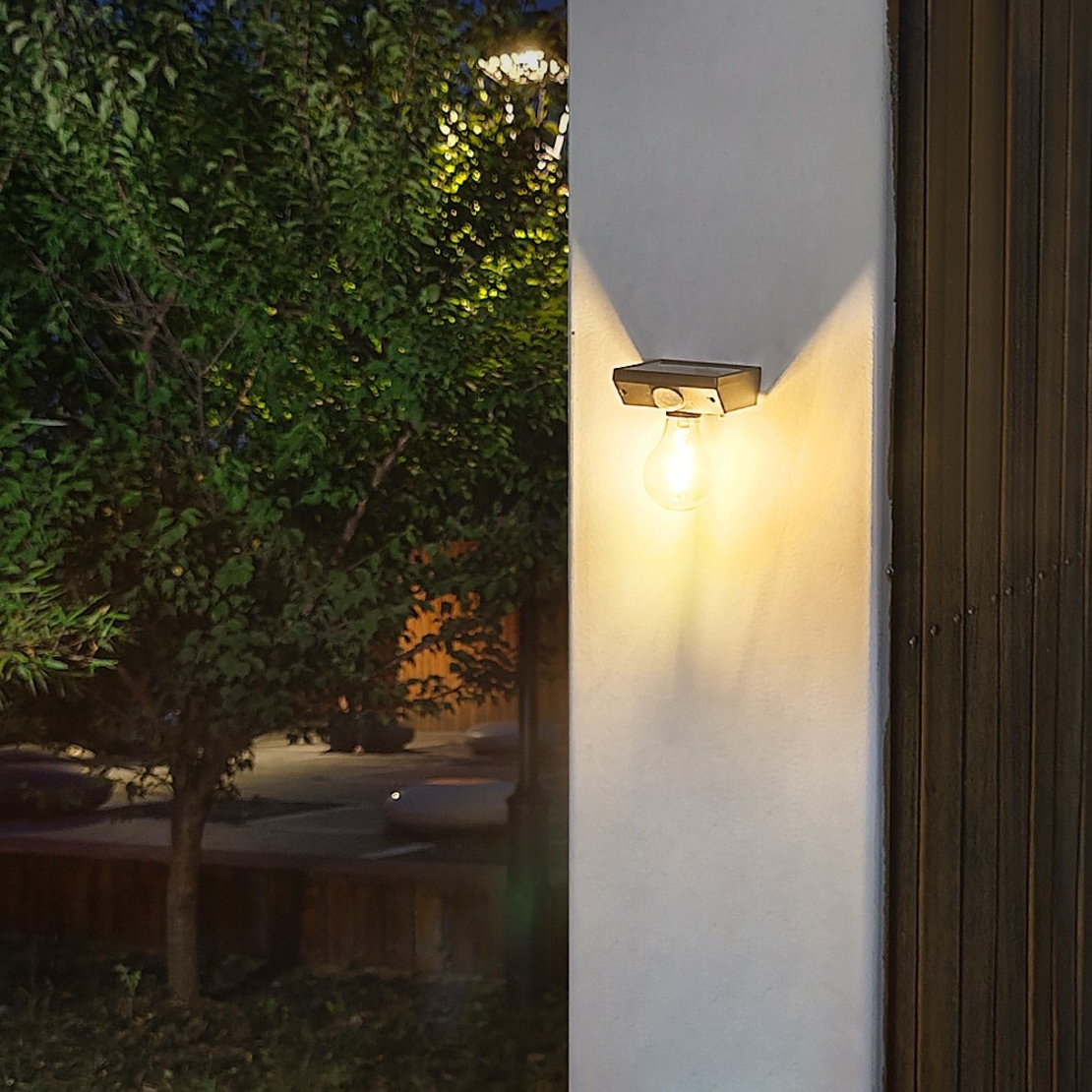 Lampa solara Flippy, pentru exterior, tip bec, rezistenta la apa IP65, material ABS, baterie 3.7V, 1200 mah, 9.5 x 11 cm, autonomie 8 ore, senzor de miscare, alb cald