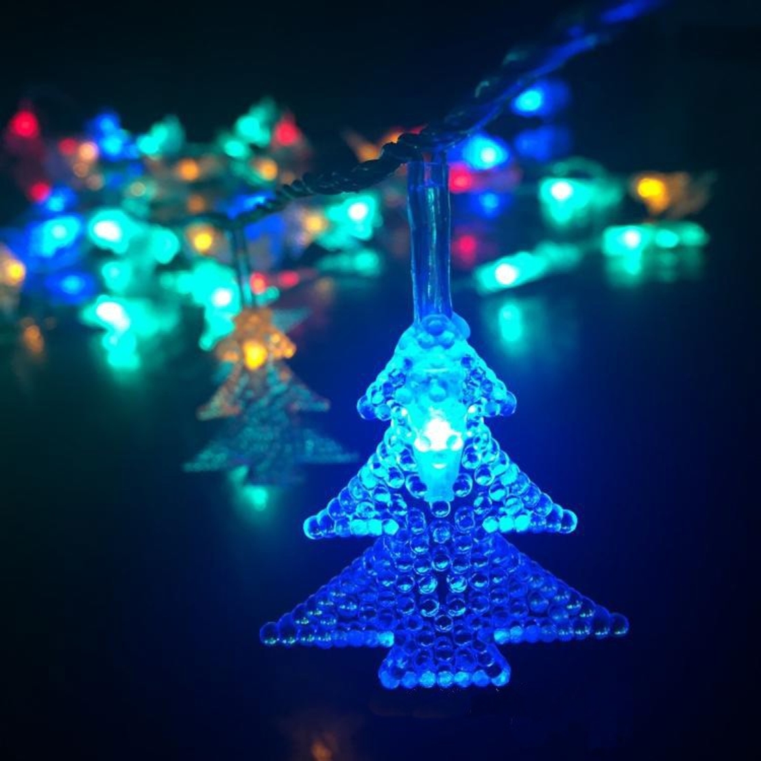 Ghirlanda luminoasa cu bec in forma de brazi, 3 metri, 20 LED-uri, forme din plastic, fir transparent, multicolora