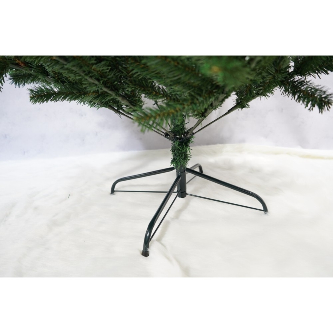 Brad artificial de Craciun, Decorat cu conuri de pin, pentru interior/exterior, inaltime 210 cm, diametru 114 cm, 1057 ramuri, Flippy, verde, suport metalic inclus
