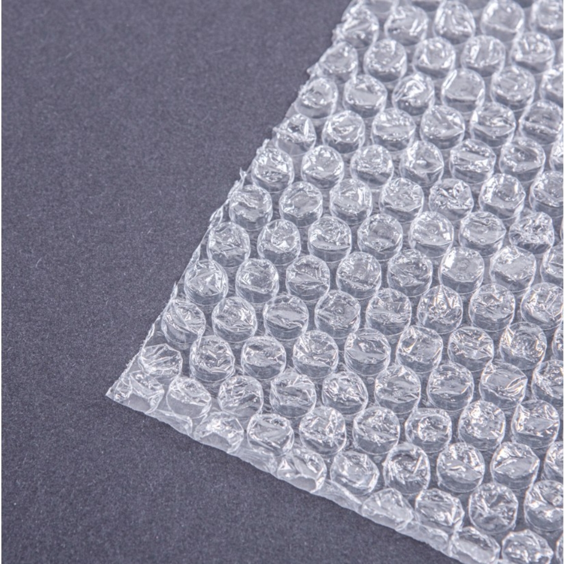 Rola Folie cu Bule, Flippy, Lungime 100 m, Latime 0.8 m, 40 Grame pe mp, pentru Ambalare si Protectie, Transparenta