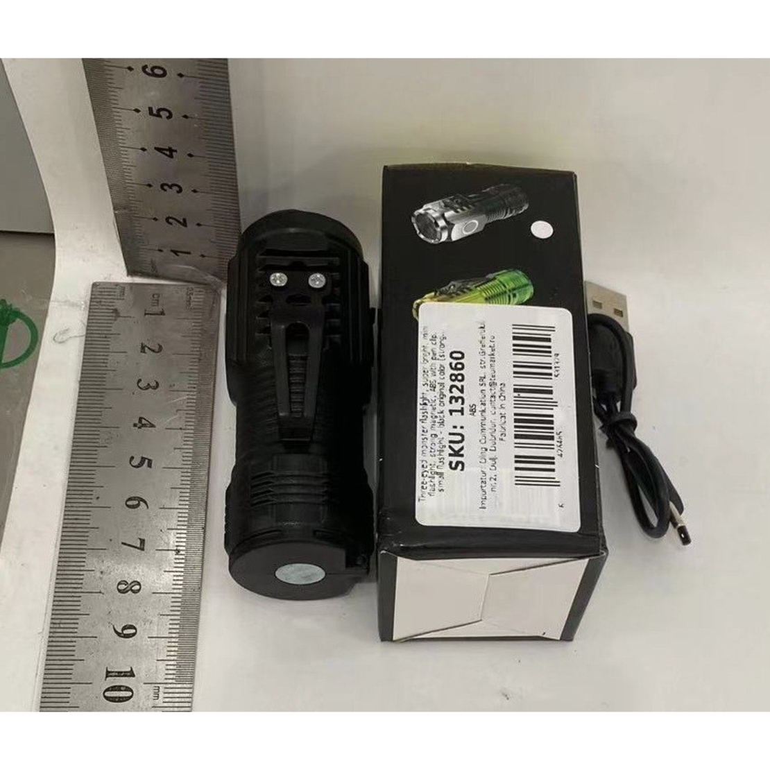 Lanterna cu 3 Nuclee Led, Vafy, Incarcare USB, Autonomie 4-20h, Raza Maxima 100-200 m, 5W, 4 x 4 x 9 cm, Suport de Agatat, Fund Magnetic, Negru Galvanizat