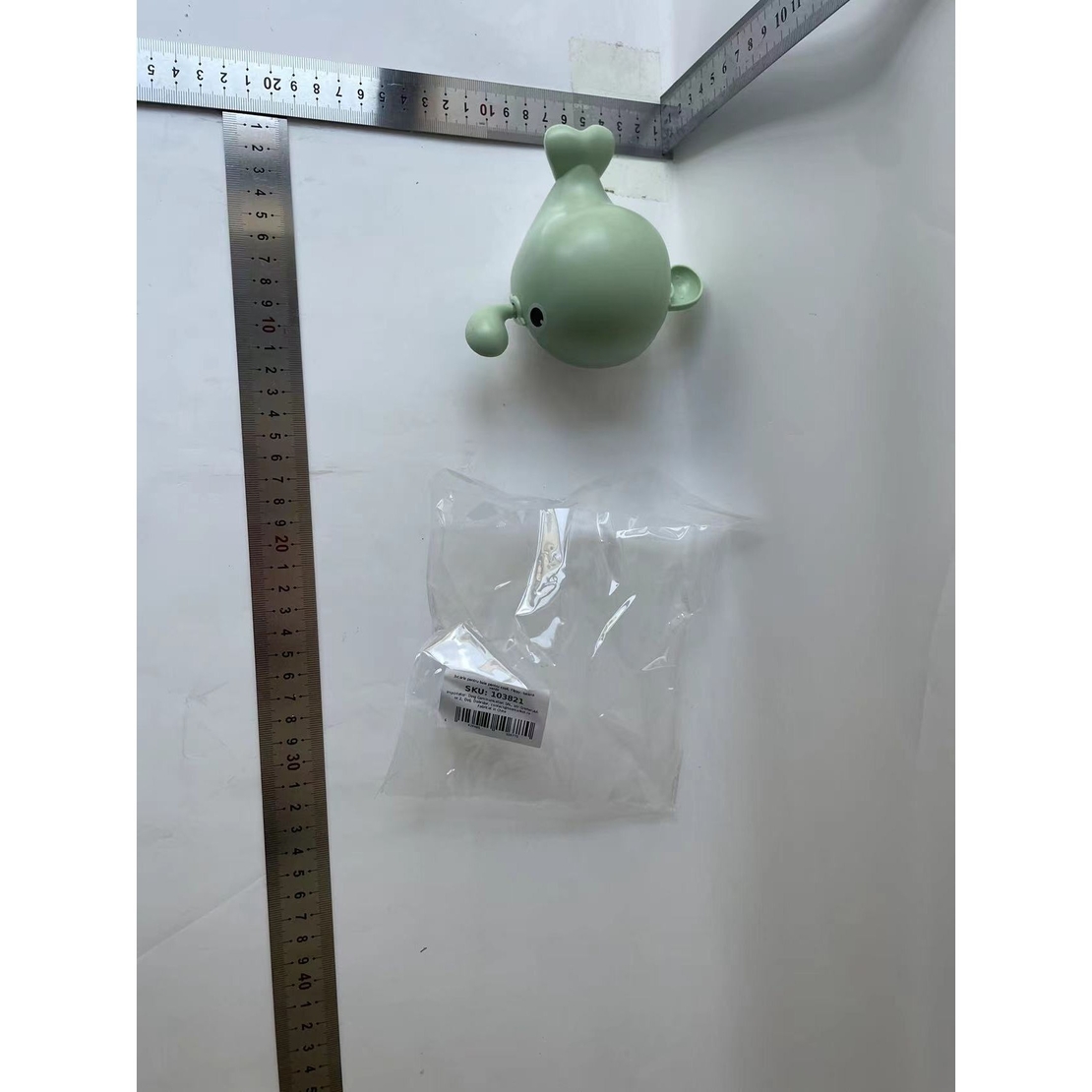 Jucarie pentru baie pentru copii, Flippy, balena verde, Resigilat