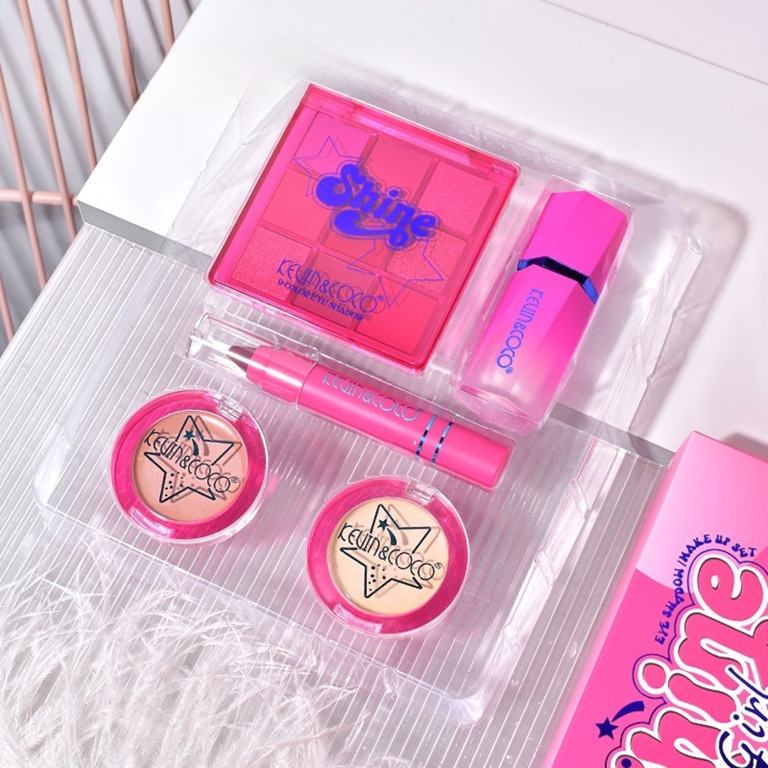 Set 5 Produse de Machiaj, KEVIN & COCO, Shine Girl, 18 x 15.8 x 3.5 cm