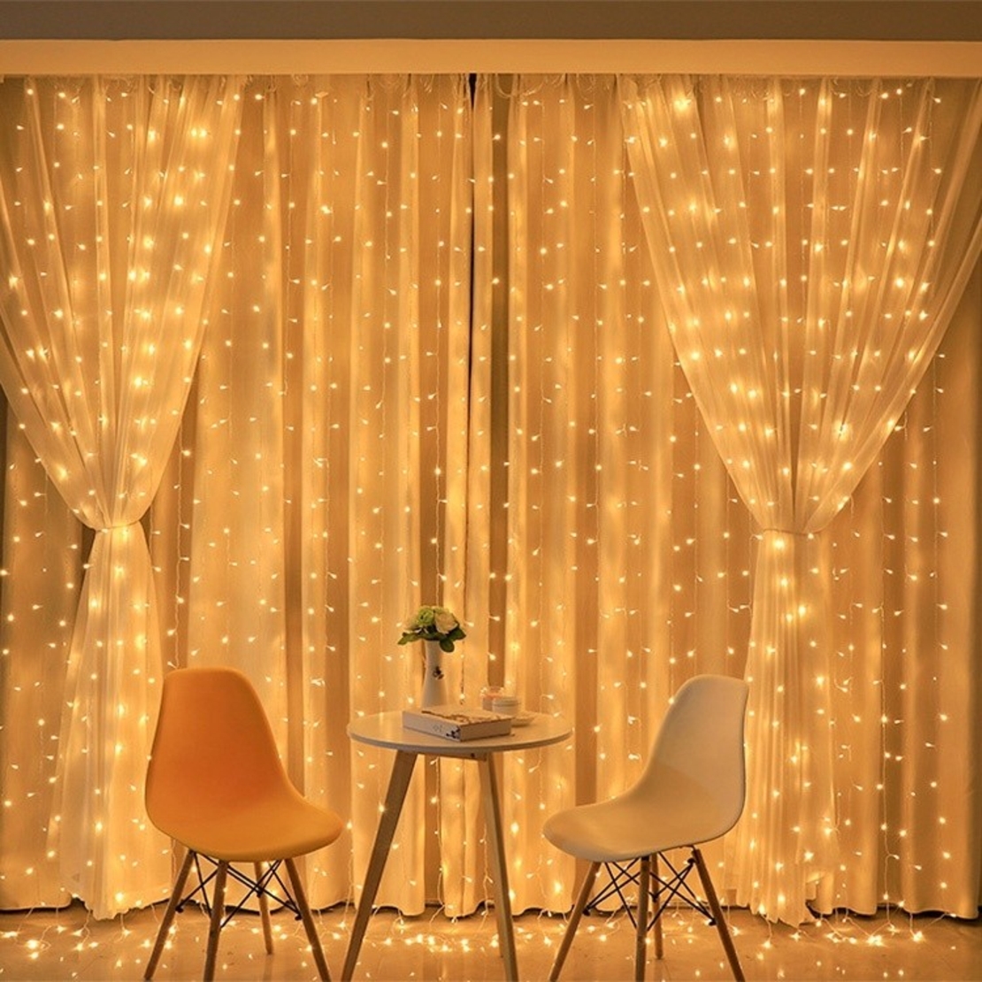 Instalatie Craciun, Tip Perdea, IP44, 8 m x 2 m, 960 LED-uri, Alb cald, 8 jocuri de lumini, Transformator, Interconectabila, Prelungitor 5 m inclus, Fir transparent, Interior/ Exterior, Vafy