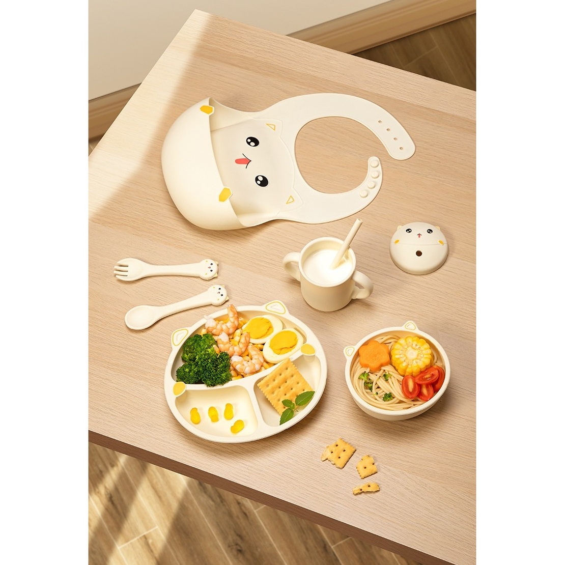 Set 5 Piese Hranire Bebelusi si Copii, Flippy, din Silicon, fara BPA, de la 12 Luni, Model Pisicuta, 28 x 26 x 2 cm, Bej