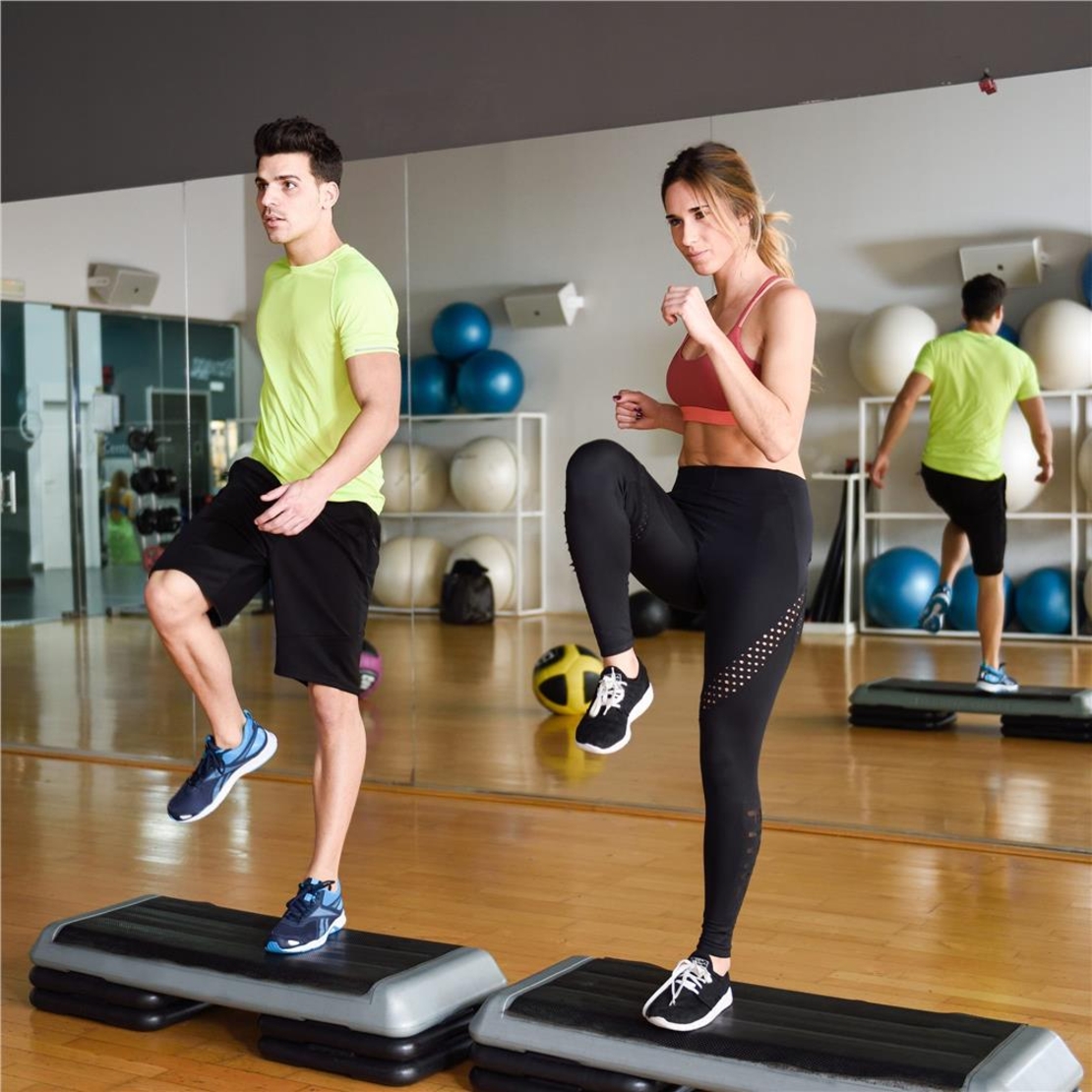 Stepper aerobic fitness profesional, 3 niveluri de inaltime, suporta maxima 350 kg